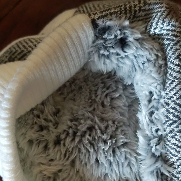 Wondershop for Target slipper socks - Picture 7 of 7